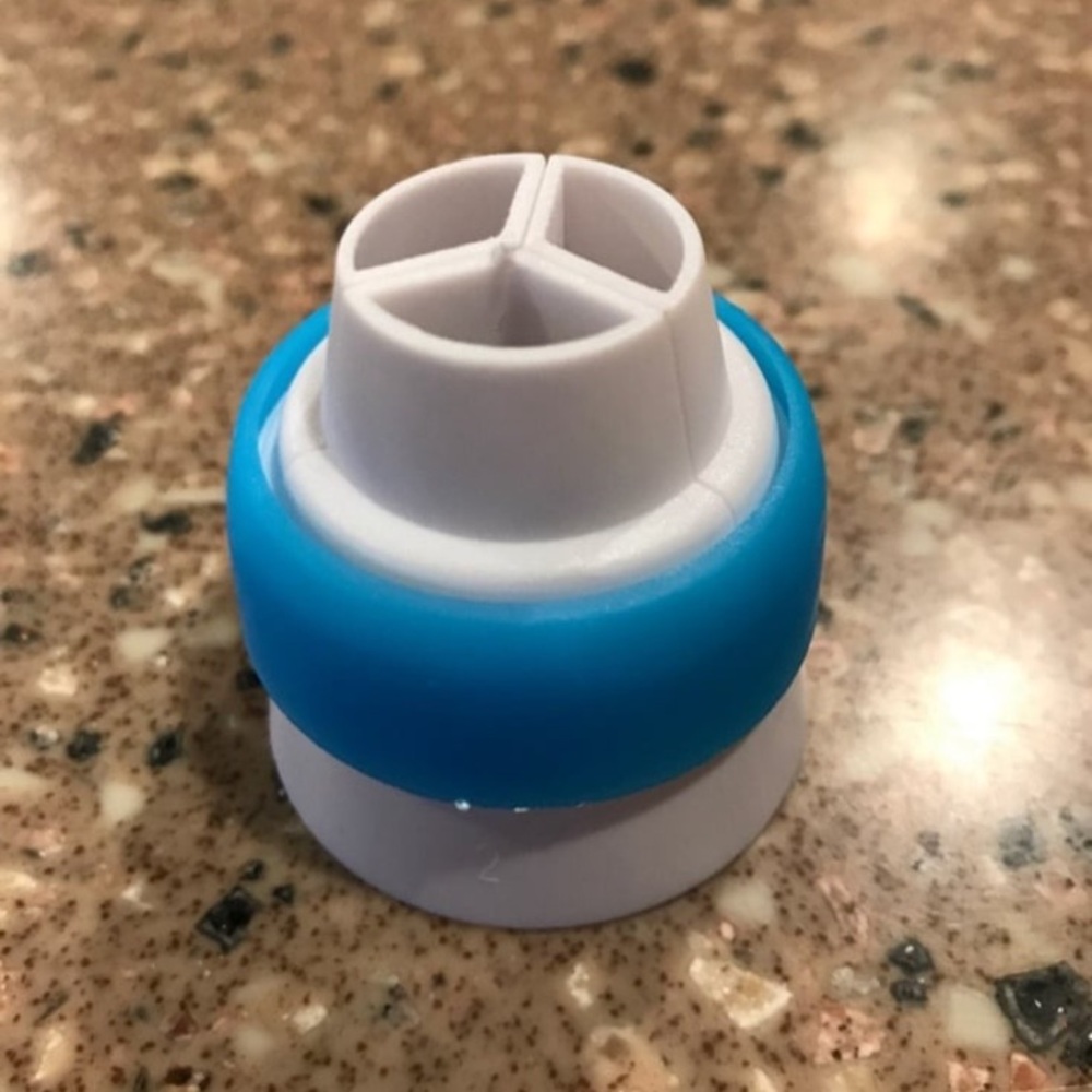 Tri-Colored Icing Tip Russian Nozzle Converter Coupler